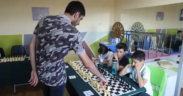 sport plus + tv shakhmat-pokrik-einstein 4